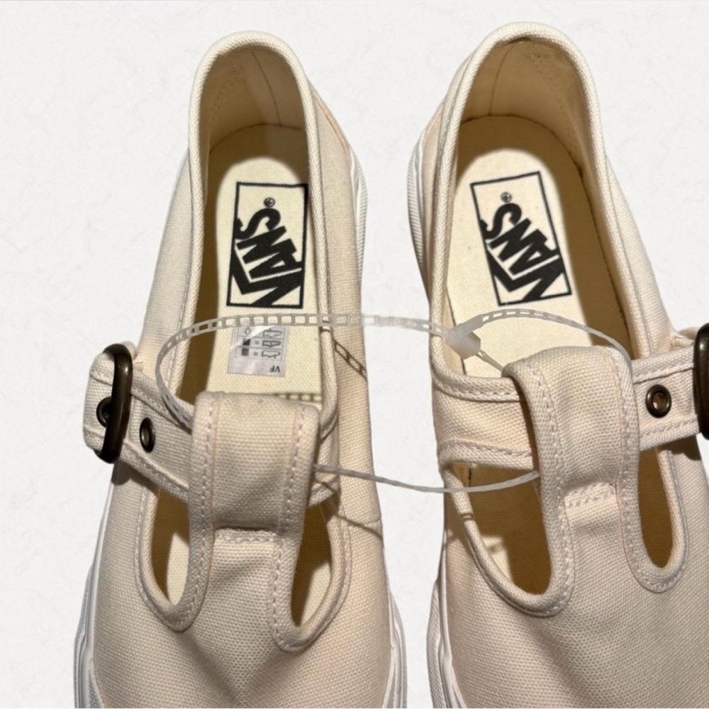 Vans Style 93 Mary Jane White Canvas Lug Sole Shoes NWOT Women’s - Picture 4 of 9